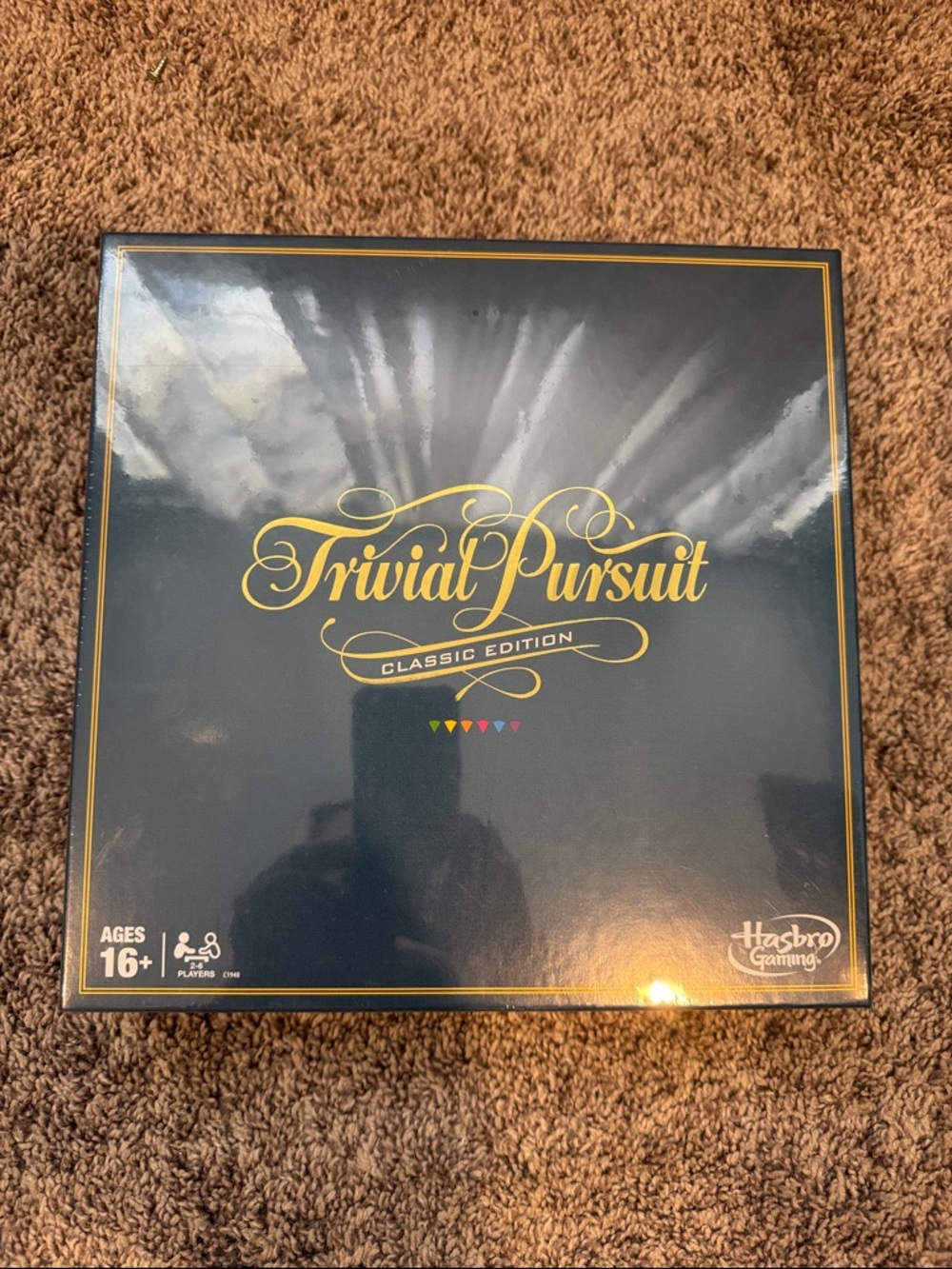 Hasbro Trivial Pursuit Classic Edition - Navy & Gold Box